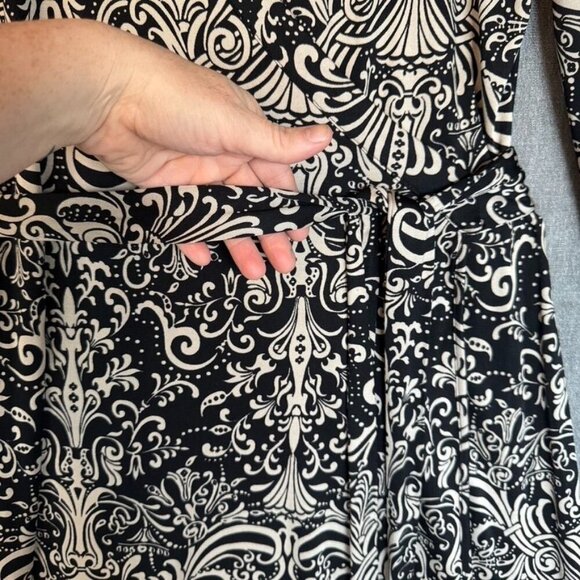 Y2K INC 100% Silk Black Tan Filigree Print Long Sleeve True Wrap Midi Dress - Picture 5 of 13